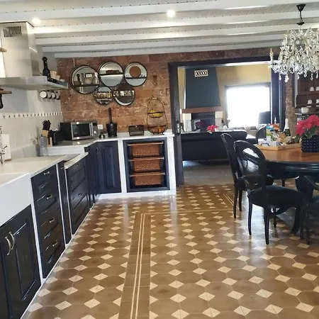 Luxury Colonial Country Вилла
